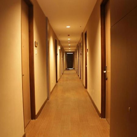Kytos Hotel Бандунг Экстерьер фото