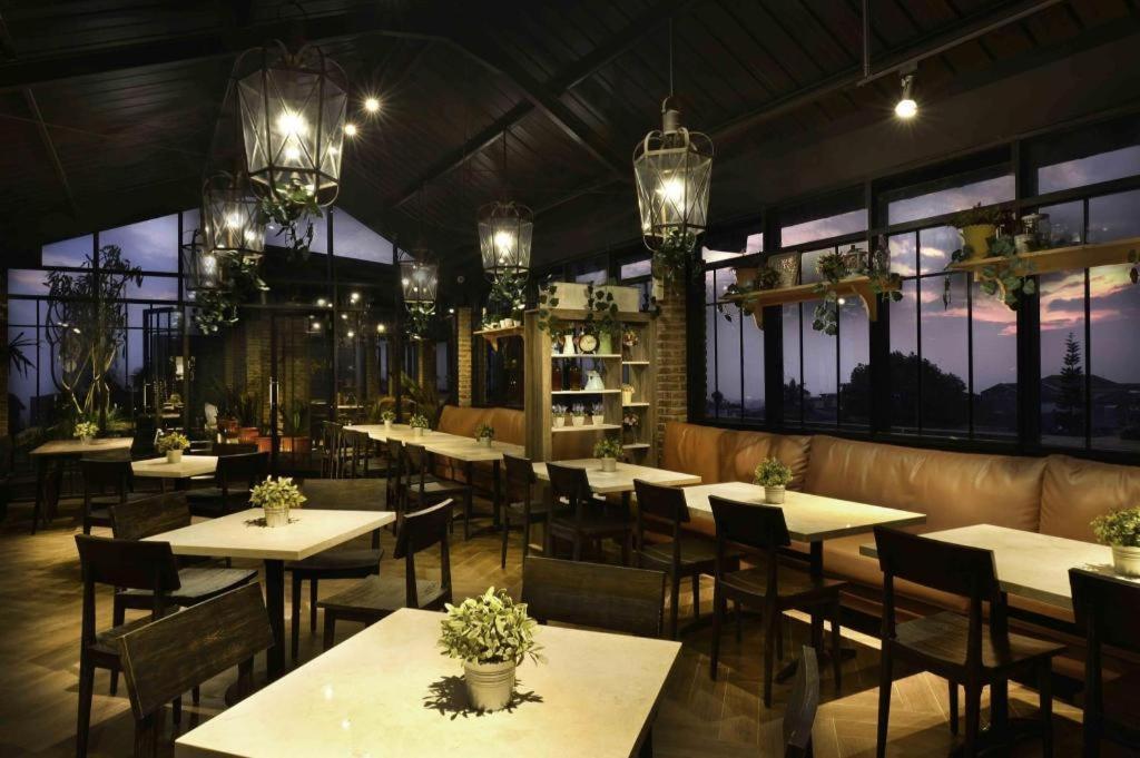 Kytos Hotel Бандунг Экстерьер фото