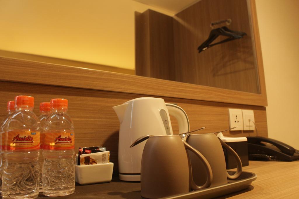 Kytos Hotel Бандунг Экстерьер фото